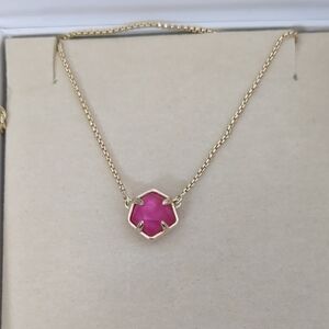 Kendra Scott Necklace